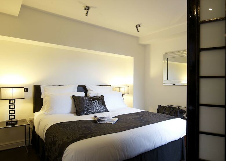 Apartamentos Strozzi Palace Suites By Mansley