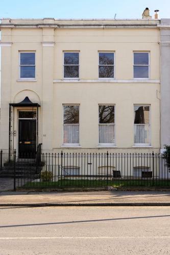Apartamento Hewlett Road
