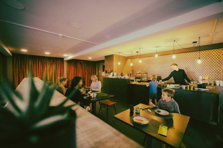 Hotel Bhotels