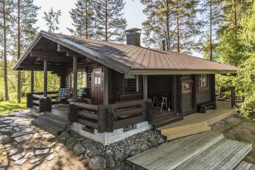 Lodge Hyv�l�n Talo
