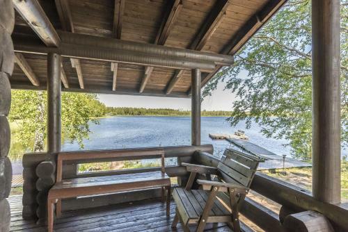 Lodge Hyv�l�n Talo