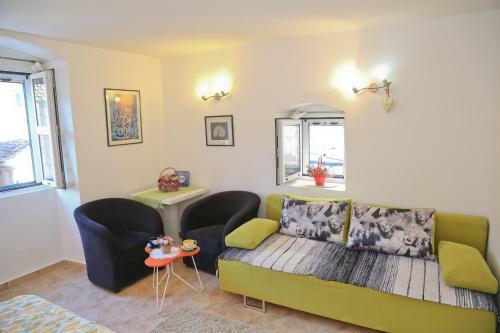 Old Town Boskovic Apartment