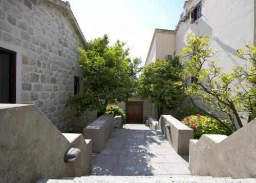 Apartments Radonicic