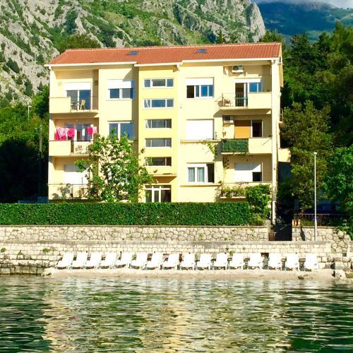 Apartment Ivani?evi? 2