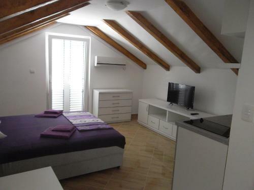Apartments Coso