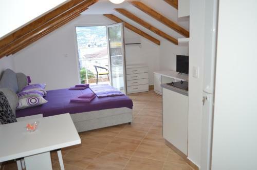 Apartments Coso