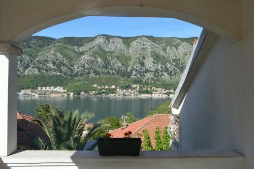 Apartments Coso