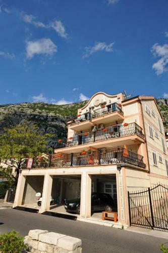 Apartments Paradiso