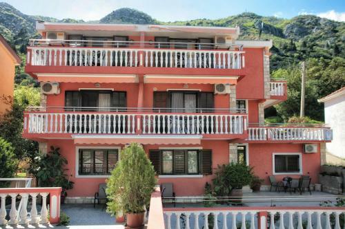 Apartments Simun