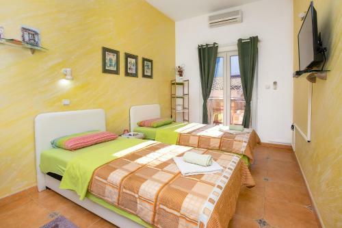 Apartments Vukotic I