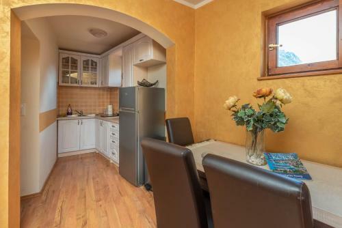 Apartments Nikcevic