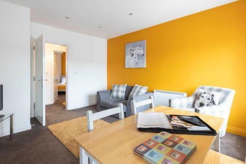 Donington 6 Serviced Apartment