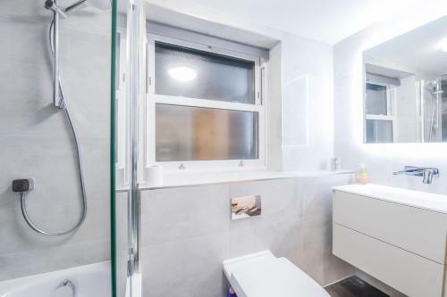 Fabulous Stay In Modern Apartment - West London Luxury