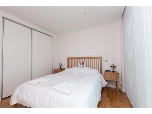 Elegant & Modern Apartment In Central Edinburgh