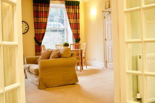 Apartamento 2 Bedroom Flat In Newtown, Edinburgh