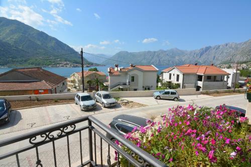 Hostal Rooms Dobrotski Dvori