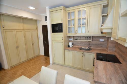 Hostal Rooms Dobrotski Dvori