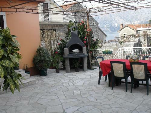 Apartments Penovic Stoliv Bay Kotor