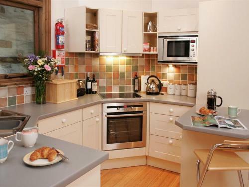 Restored Holiday Home In Grasmere With Courtyard