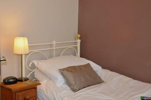 Hostal Dragon House Guest Accommodation