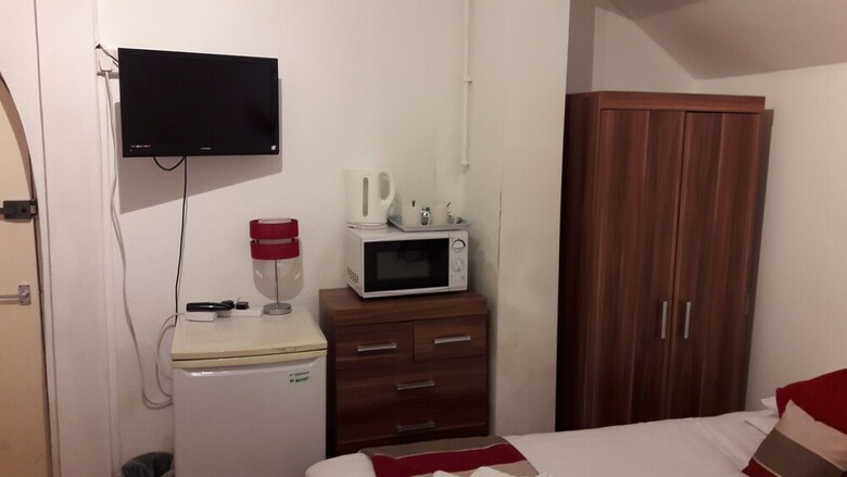 Bed & Breakfast Alexandra Guest House