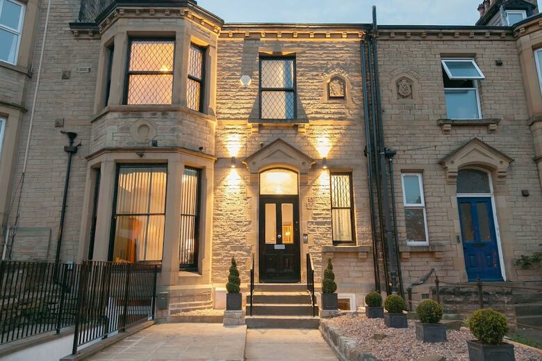 Hotel Townhouse No 12