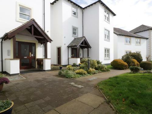 Elm Court, Keswick