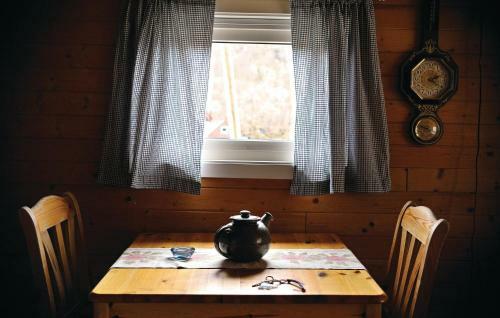 Holiday Home Frekhaug Litlebergen Holsen�y