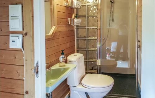 Holiday Home Frekhaug Litlebergen Holsen�y