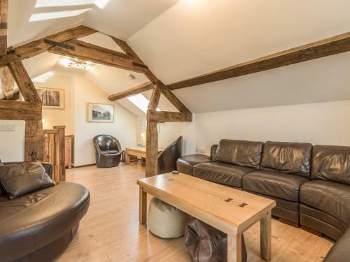 The Owl House, Llanfyllin