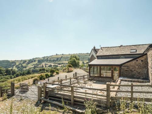 The Owl House, Llanfyllin