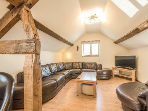 The Owl House, Llanfyllin