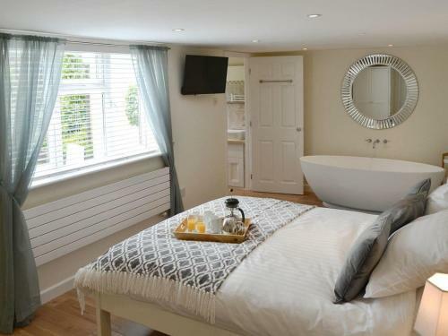Broadland Hideaway