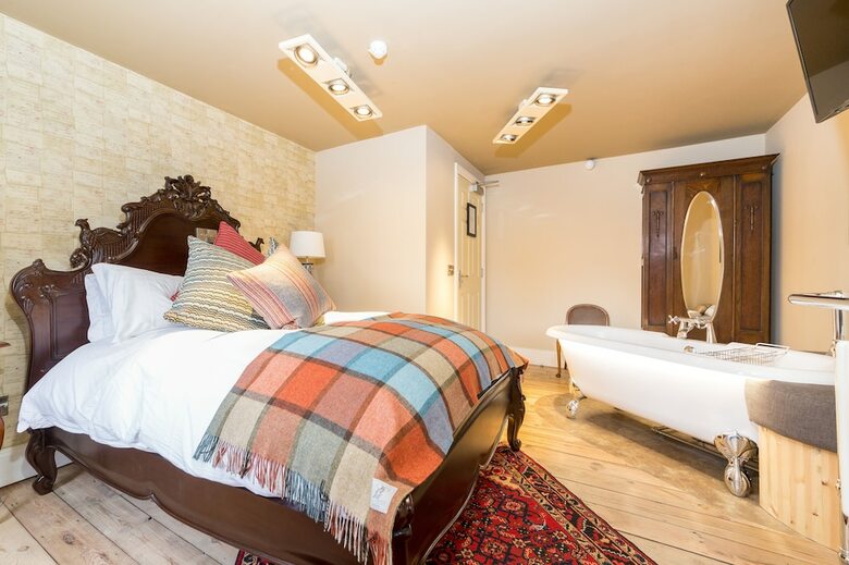Bed & Breakfast The Bull Hotel
