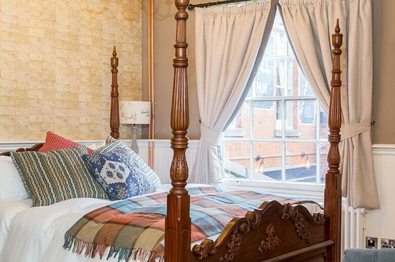 Bed & Breakfast The Bull Hotel