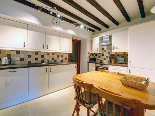 Modern Holiday Home In Chapel Stile With Private Garden