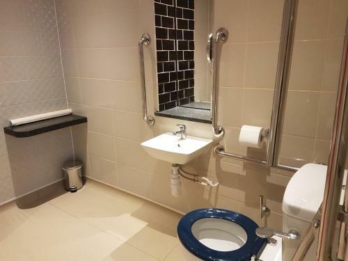 Hotel Admiral Of The Humber Wetherspoon
