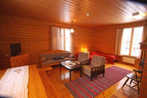 Agroturismo M�kel�n Lomatuvat Bed And Breakfast