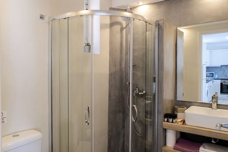 Meli Apartments & Villas