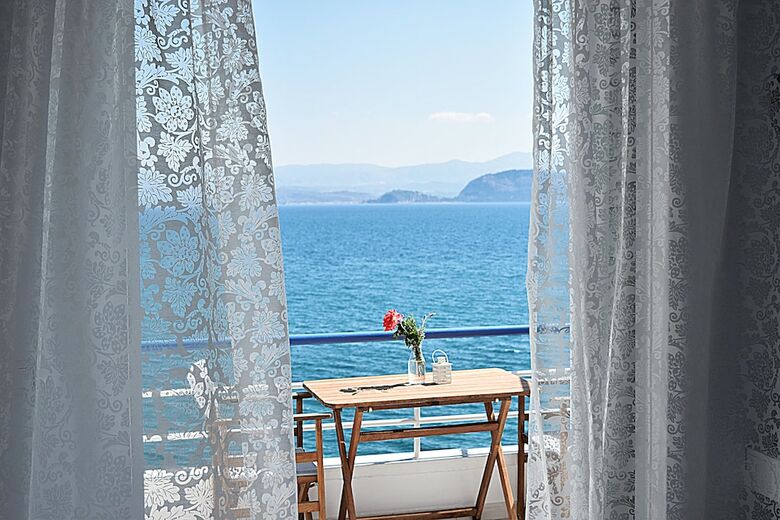Meli Apartments & Villas