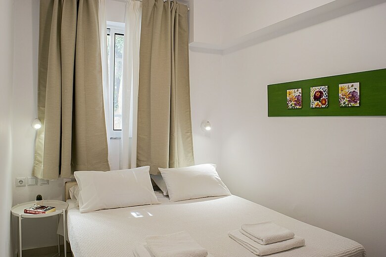 Meli Apartments & Villas