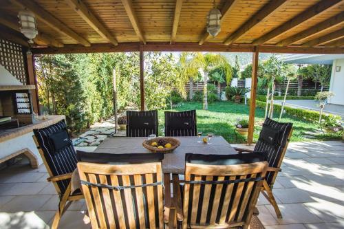 Elite Villa Sea Paradise 200m. From The Beach.
