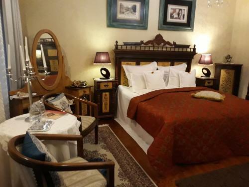 Hostal Casa Cositorarului Boutique Pension