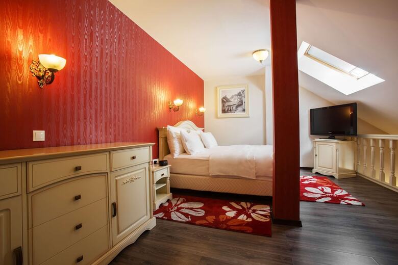 Doubletree By Hilton Hotel Sighisoara - Cavaler