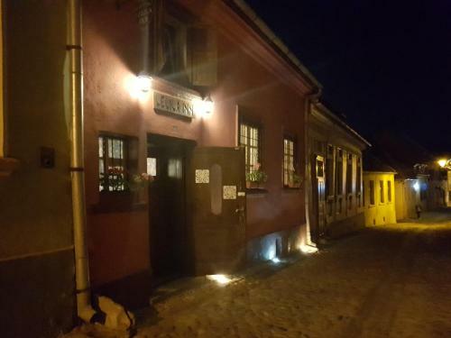 Hostal Pensiunea Lelila Inn
