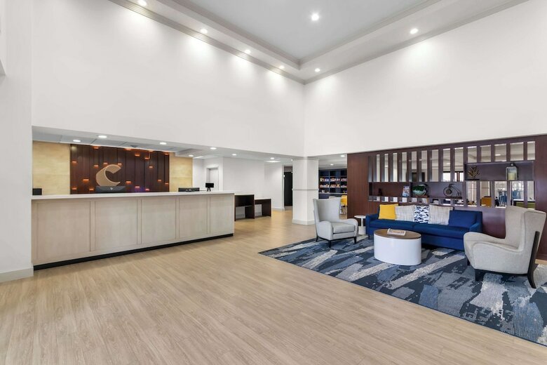 Hotel Comfort Suites Airport - Austin