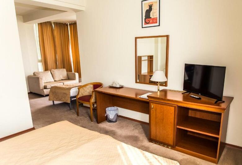Seven Hotel