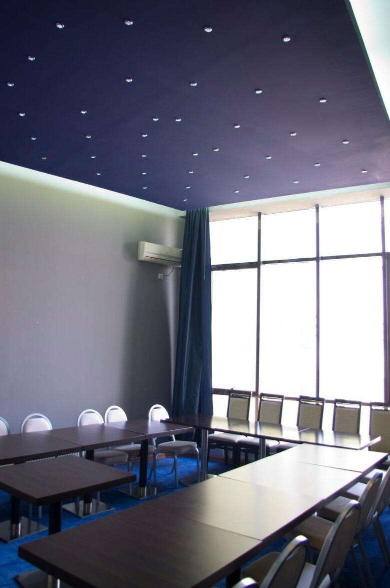 Seven Hotel
