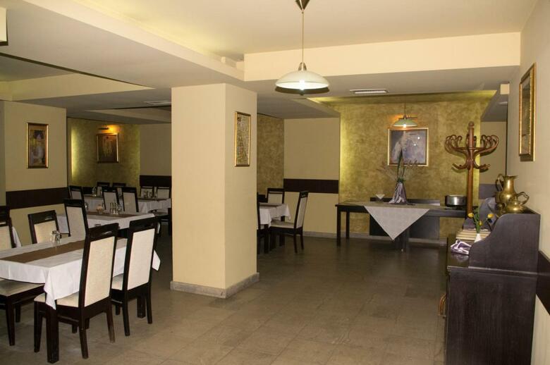 Seven Hotel