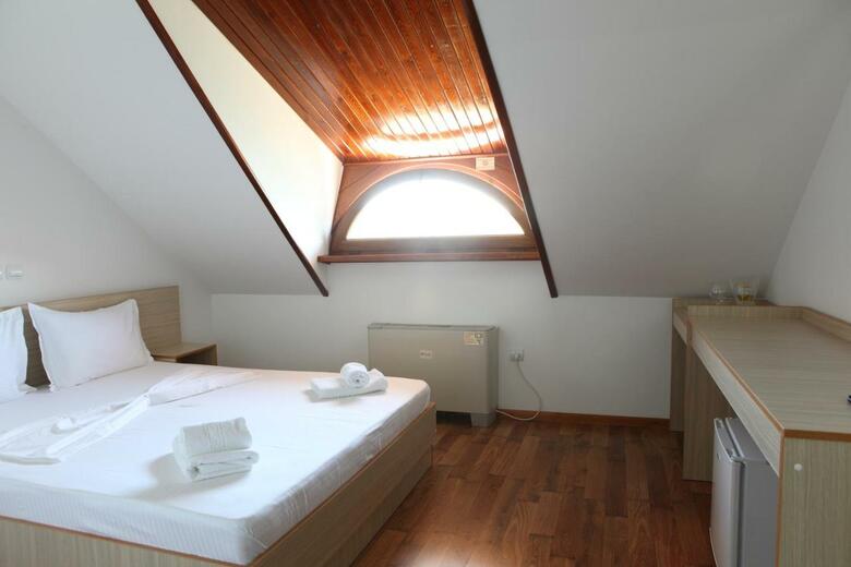 Insula Hotel
